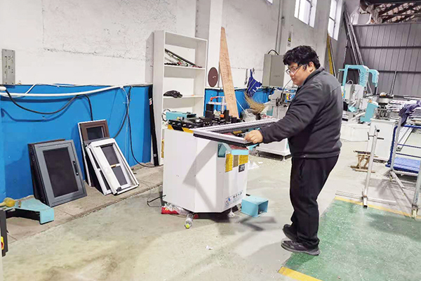 金美奇品牌門(mén)窗（斷橋鋁）